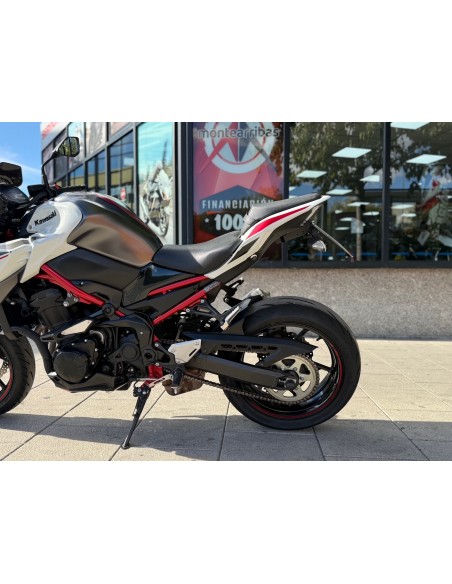 KAWASAKI Z 900 A2 AÑO 2021 CON 15.765 KM.