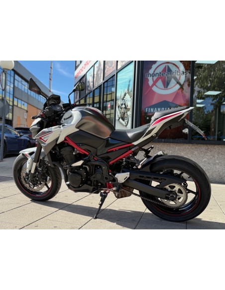 KAWASAKI Z 900 A2 AÑO 2021 CON 15.765 KM.