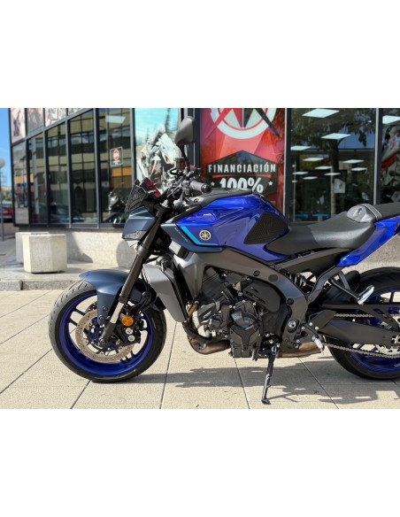 YAMAHA MT-09 Y-AMT AÑO 2025 CON 745 KM.