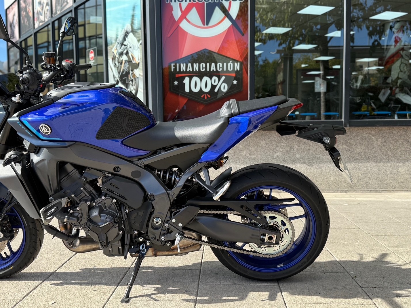 YAMAHA MT-09 Y-AMT AÑO 2025 CON 745 KM.