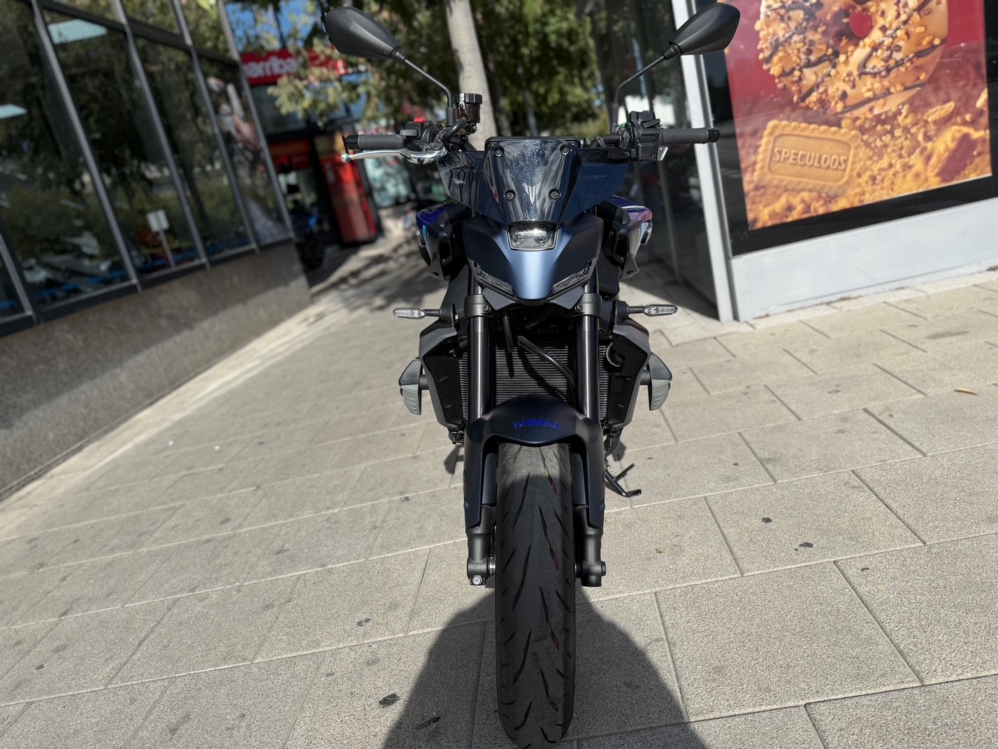 YAMAHA MT-09 Y-AMT AÑO 2025 CON 745 KM.