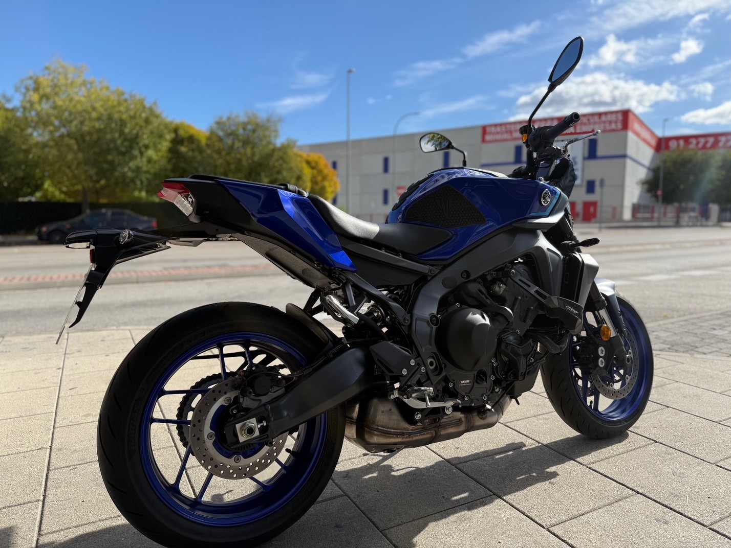YAMAHA MT-09 Y-AMT AÑO 2025 CON 745 KM.