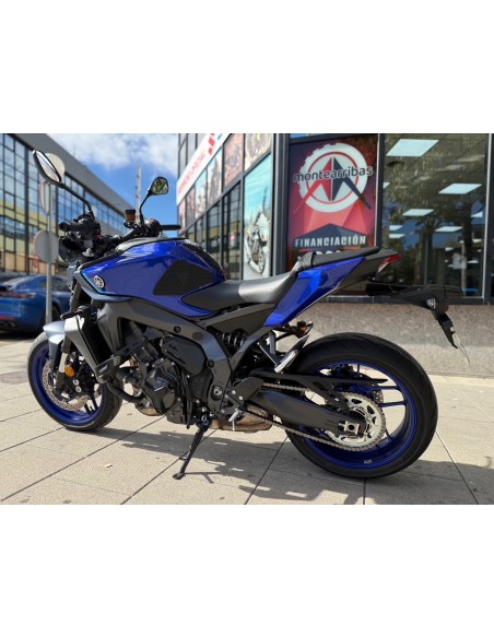 YAMAHA MT-09 Y-AMT AÑO 2025 CON 745 KM.