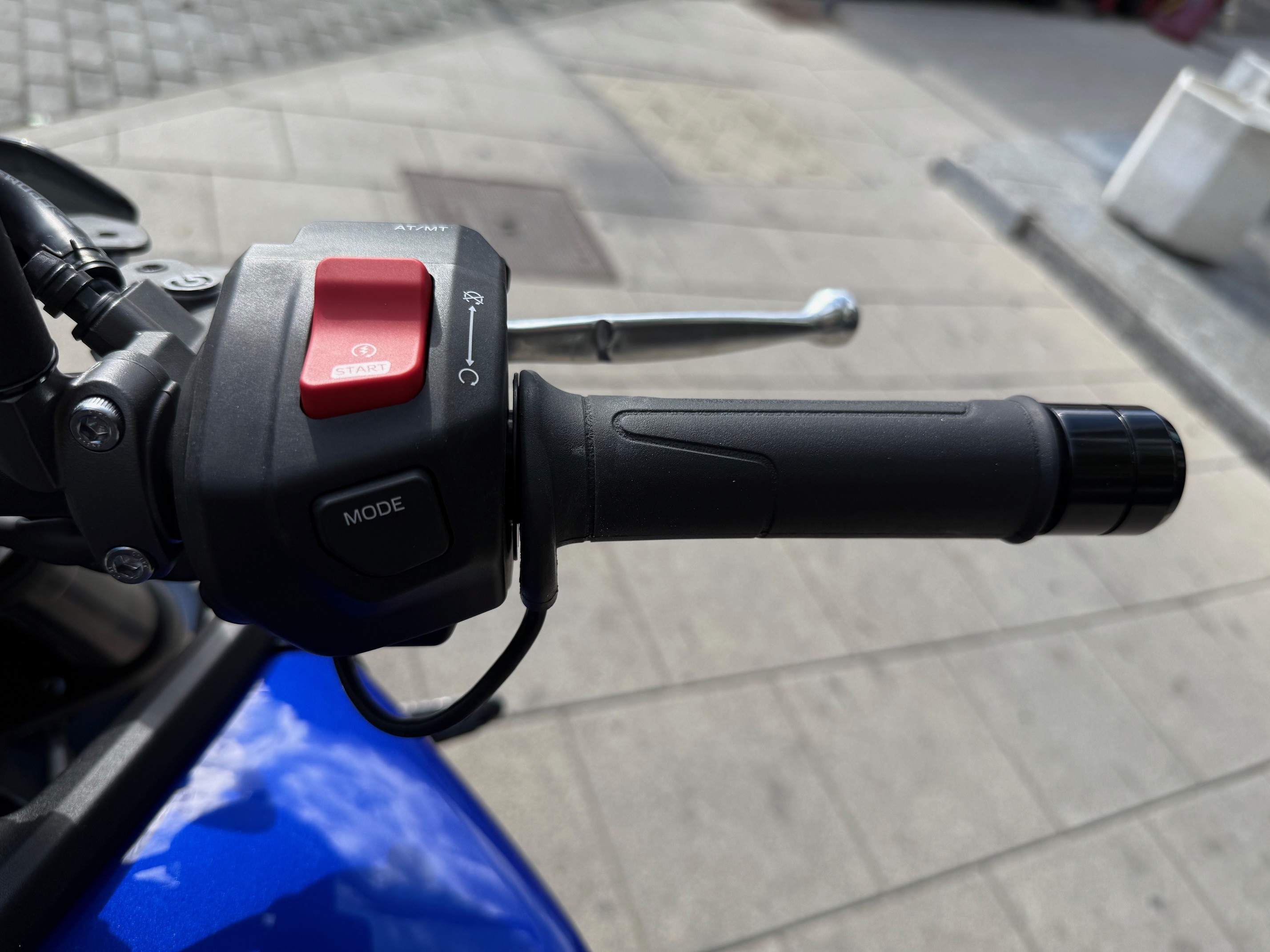 YAMAHA MT-09 Y-AMT AÑO 2025 CON 745 KM.