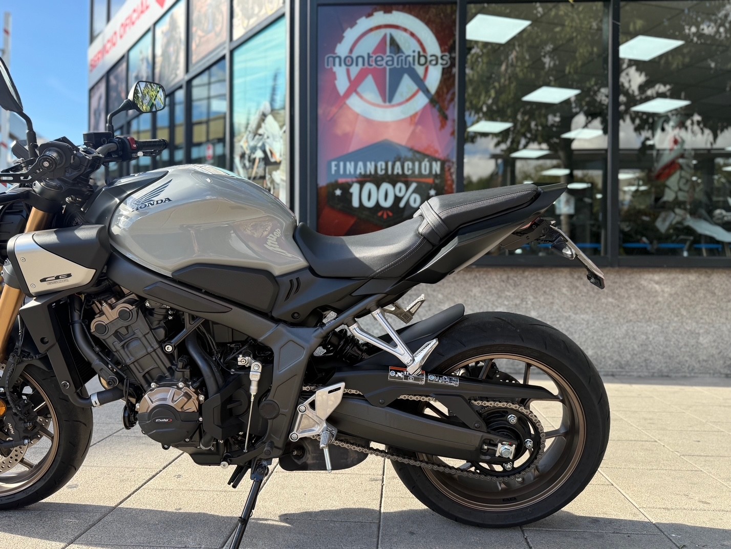 HONDA CB 650 R AÑO 2024 CON 4.369 KM.