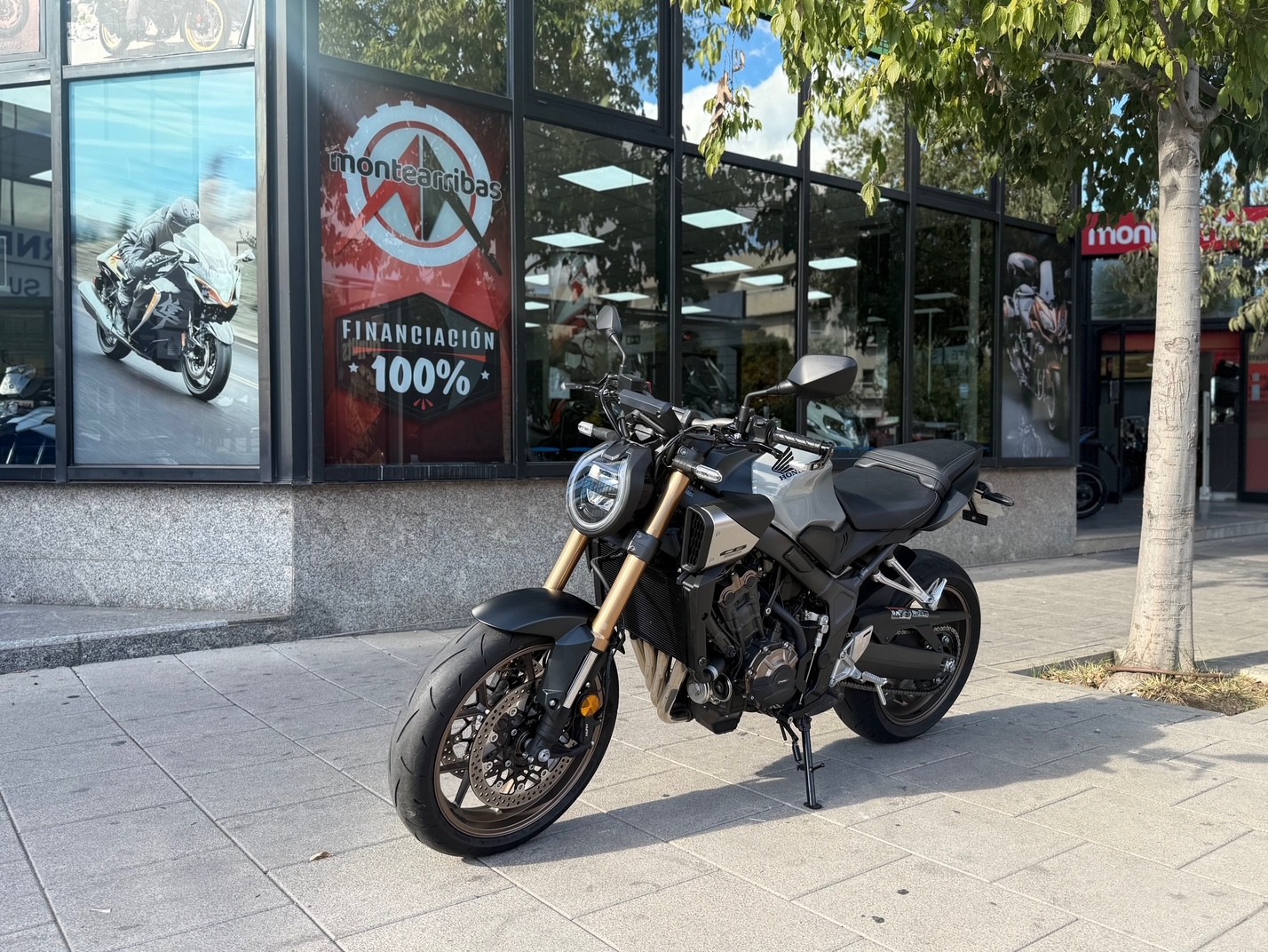 HONDA CB 650 R AÑO 2024 CON 4.369 KM.