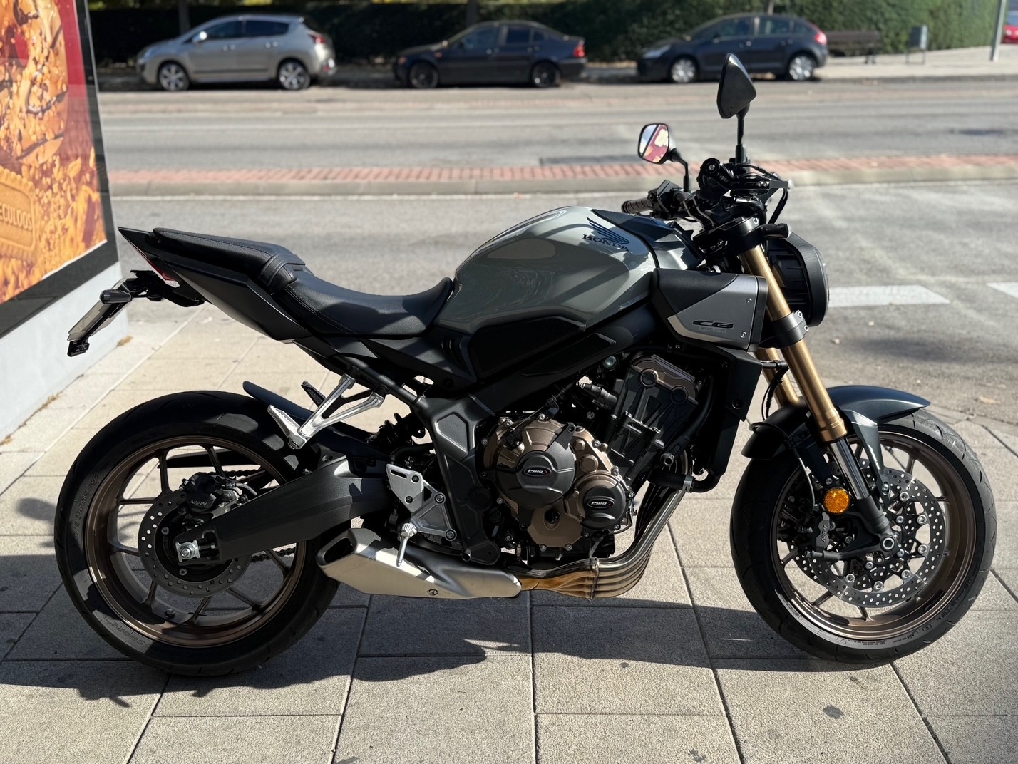 HONDA CB 650 R AÑO 2024 CON 4.369 KM.