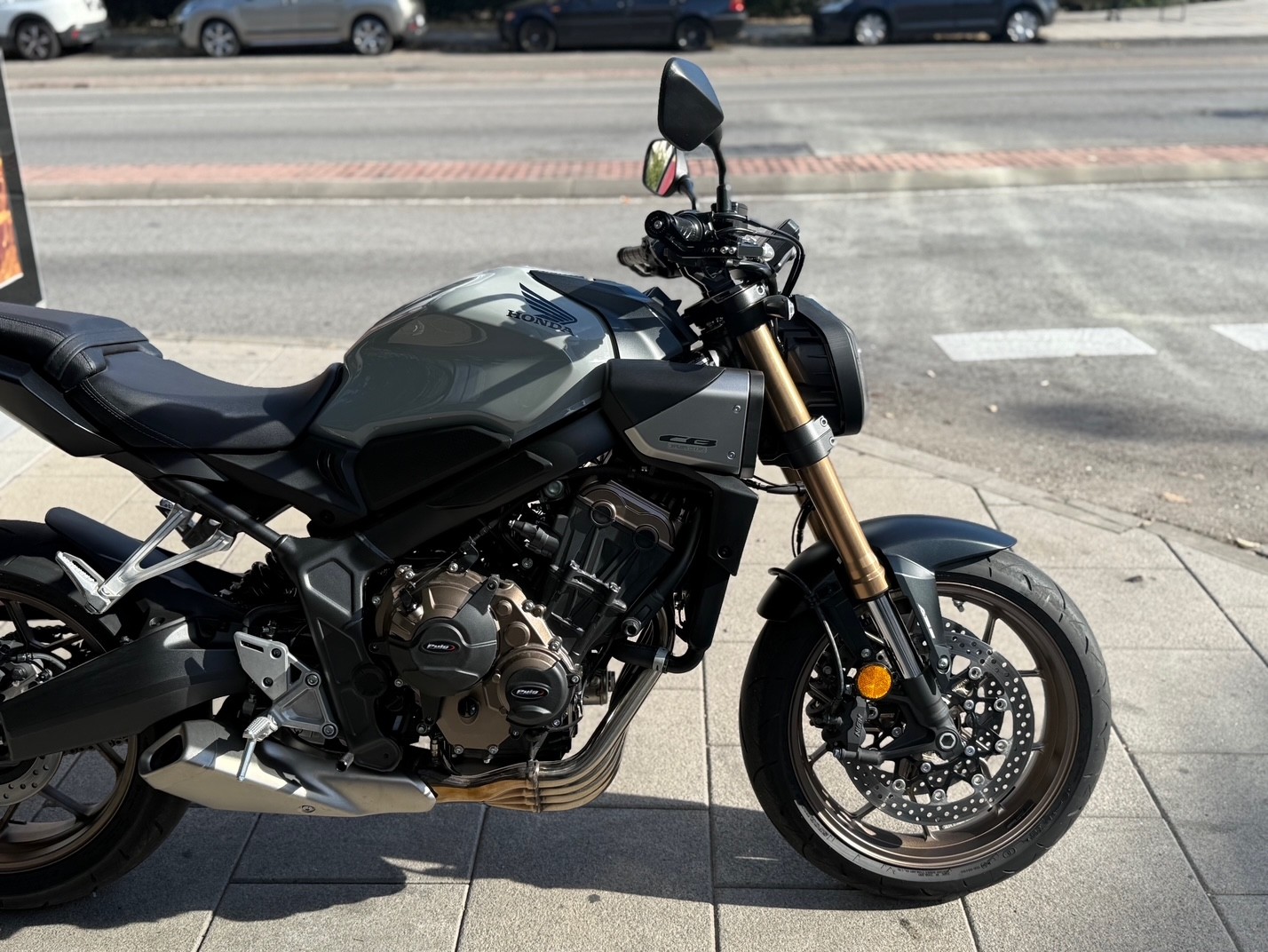 HONDA CB 650 R AÑO 2024 CON 4.369 KM.