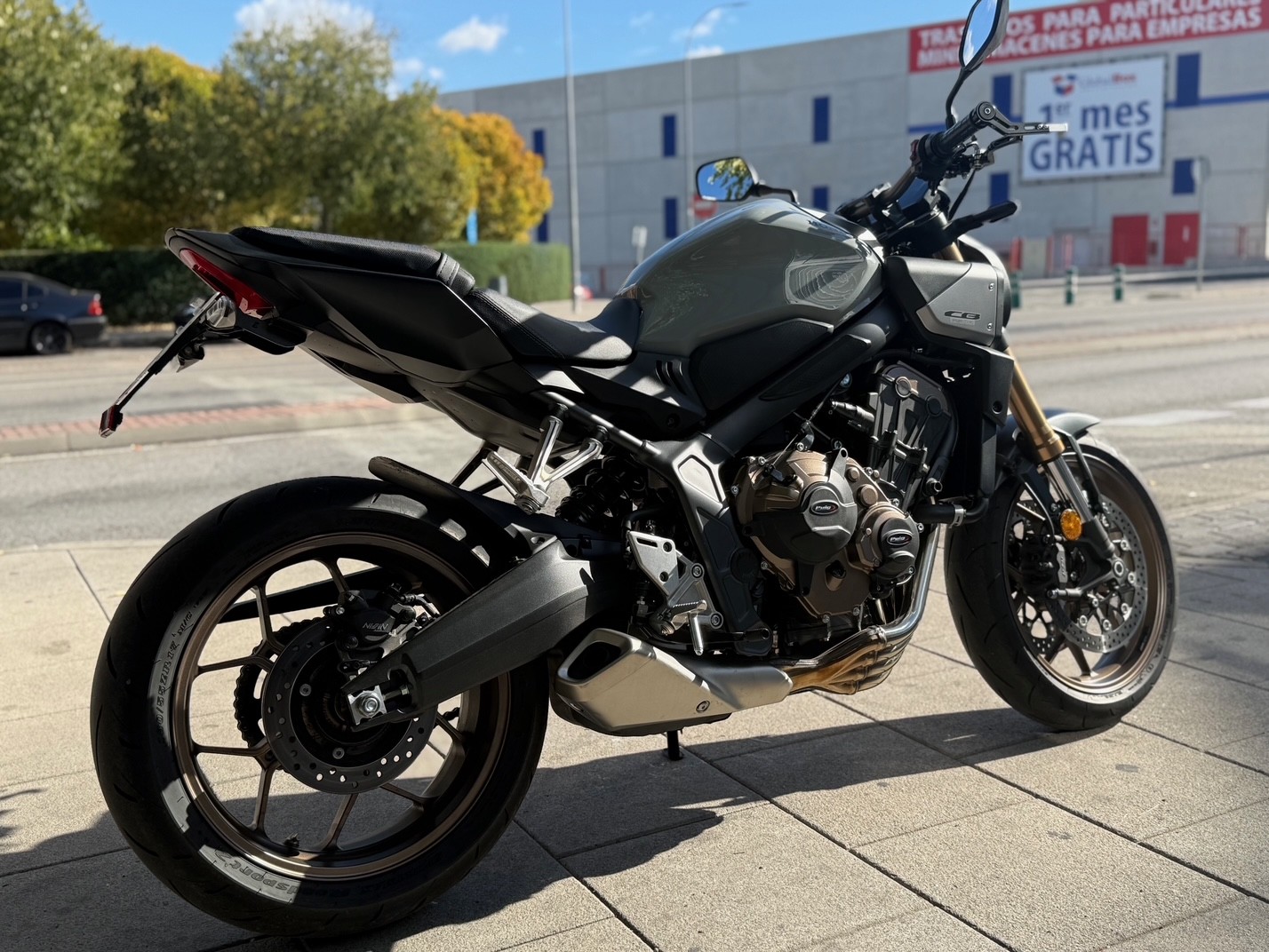 HONDA CB 650 R AÑO 2024 CON 4.369 KM.