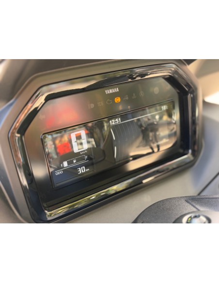 YAMAHA X-MAX 125 TECH MAX AÑO 2025 CON 30 KM.