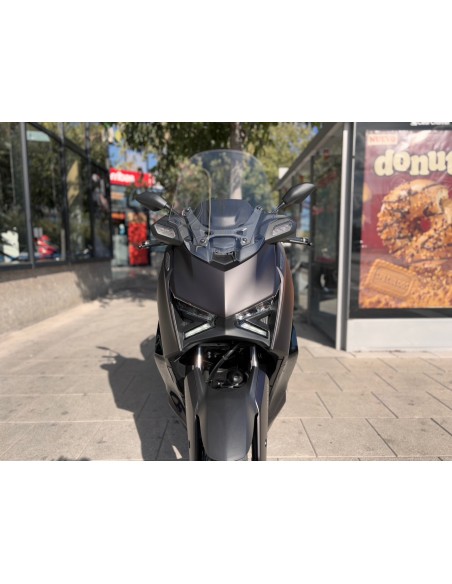 YAMAHA X-MAX 125 TECH MAX AÑO 2025 CON 30 KM.
