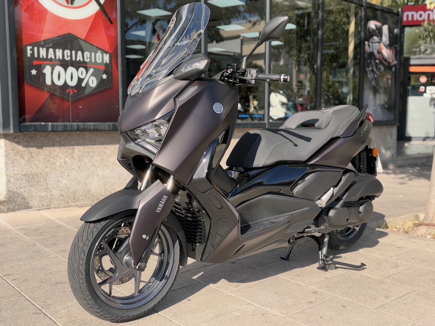 YAMAHA X-MAX 125 TECH MAX AÑO 2025...