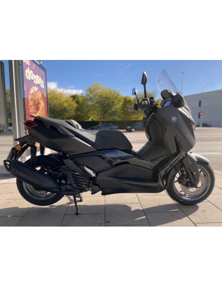 YAMAHA X-MAX 125 TECH MAX AÑO 2025 CON 30 KM.