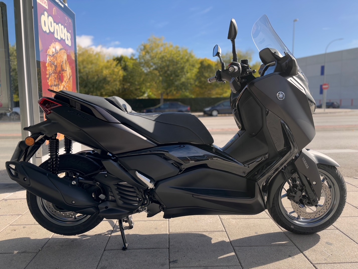 YAMAHA X-MAX 125 TECH MAX AÑO 2025...