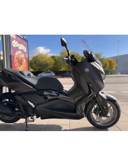 YAMAHA X-MAX 125 TECH MAX AÑO 2025 CON 30 KM.