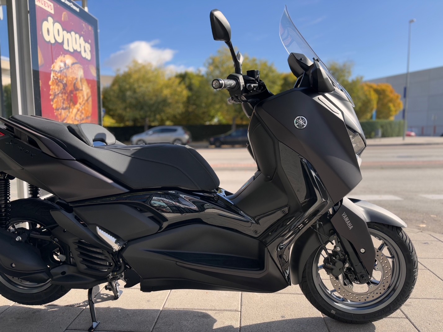 YAMAHA X-MAX 125 TECH MAX AÑO 2025...