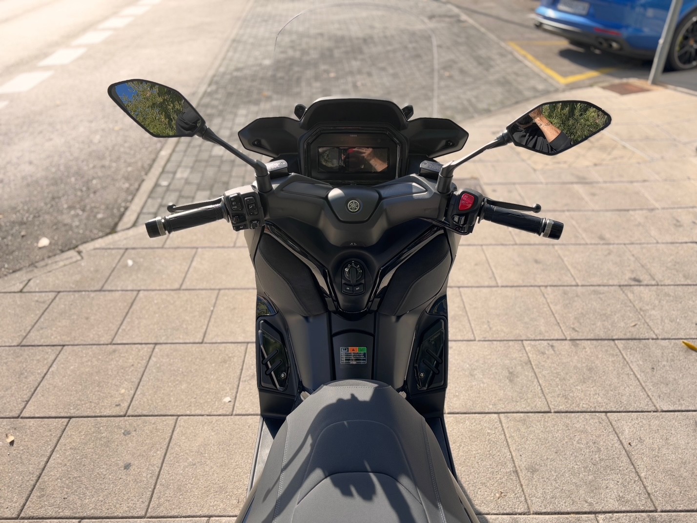 YAMAHA X-MAX 125 TECH MAX AÑO 2025...