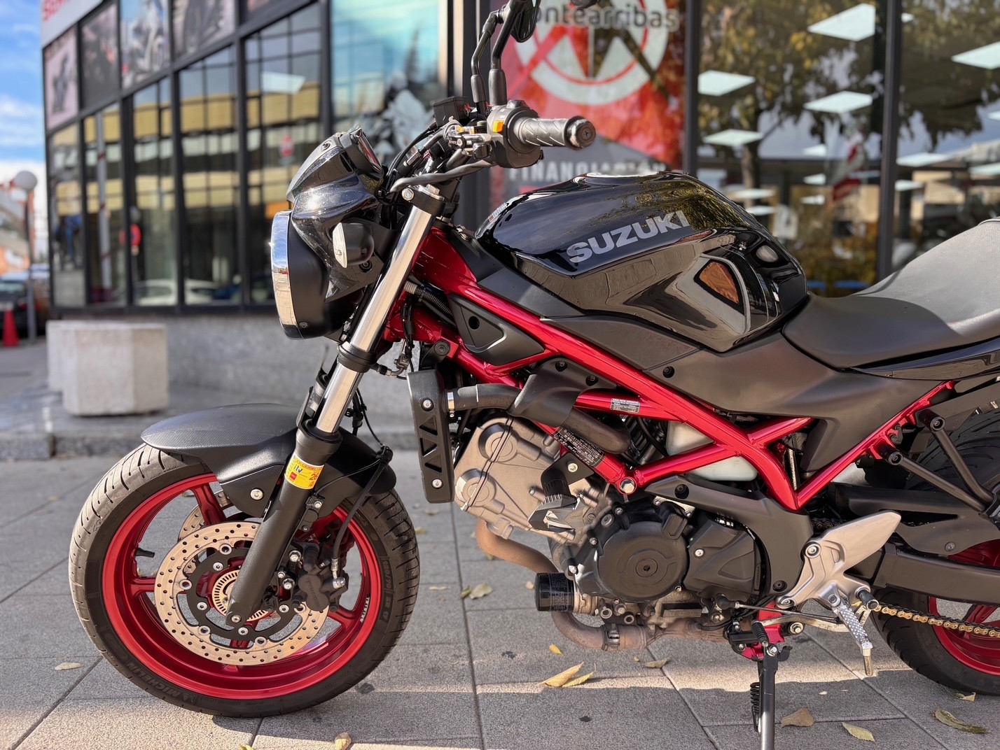 SUZUKI SV 650 AÑO 2018 CON 41.108 KM.