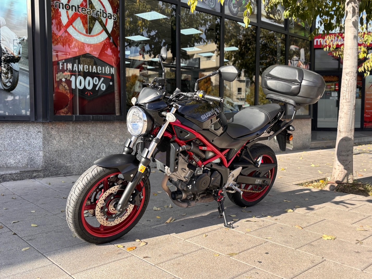 SUZUKI SV 650 AÑO 2018 CON 41.108 KM.