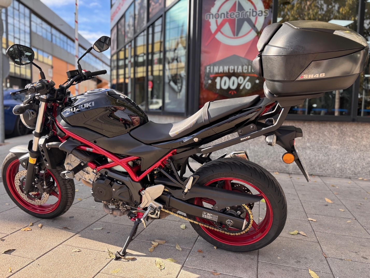 SUZUKI SV 650 AÑO 2018 CON 41.108 KM.