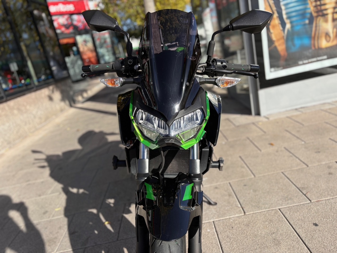 KAWASAKI Z 400 AÑO 2022 CON 17.584 KM.