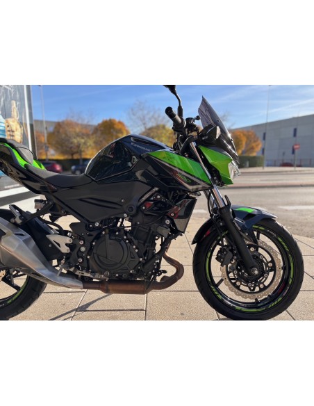 KAWASAKI Z 400 AÑO 2022 CON 17.584 KM.