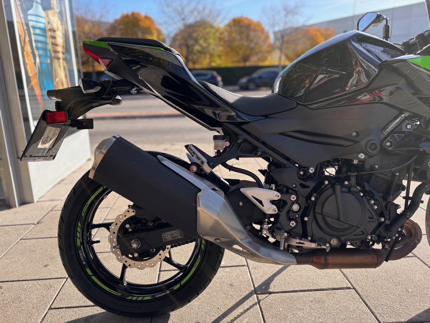 KAWASAKI Z 400 AÑO 2022 CON 17.584 KM.