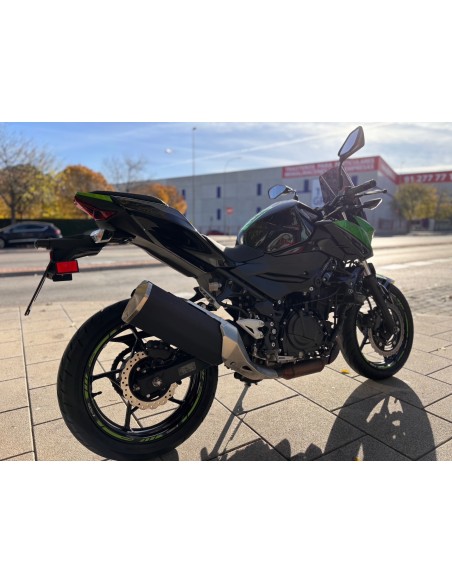 KAWASAKI Z 400 AÑO 2022 CON 17.584 KM.