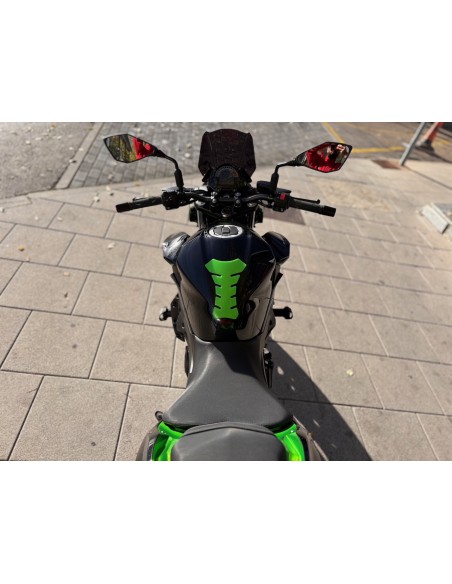 KAWASAKI Z 400 AÑO 2022 CON 17.584 KM.