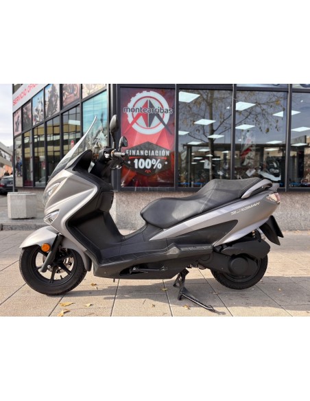 SUZUKI BURGMAN 125 AÑO 2017 CON 45.198 KM.