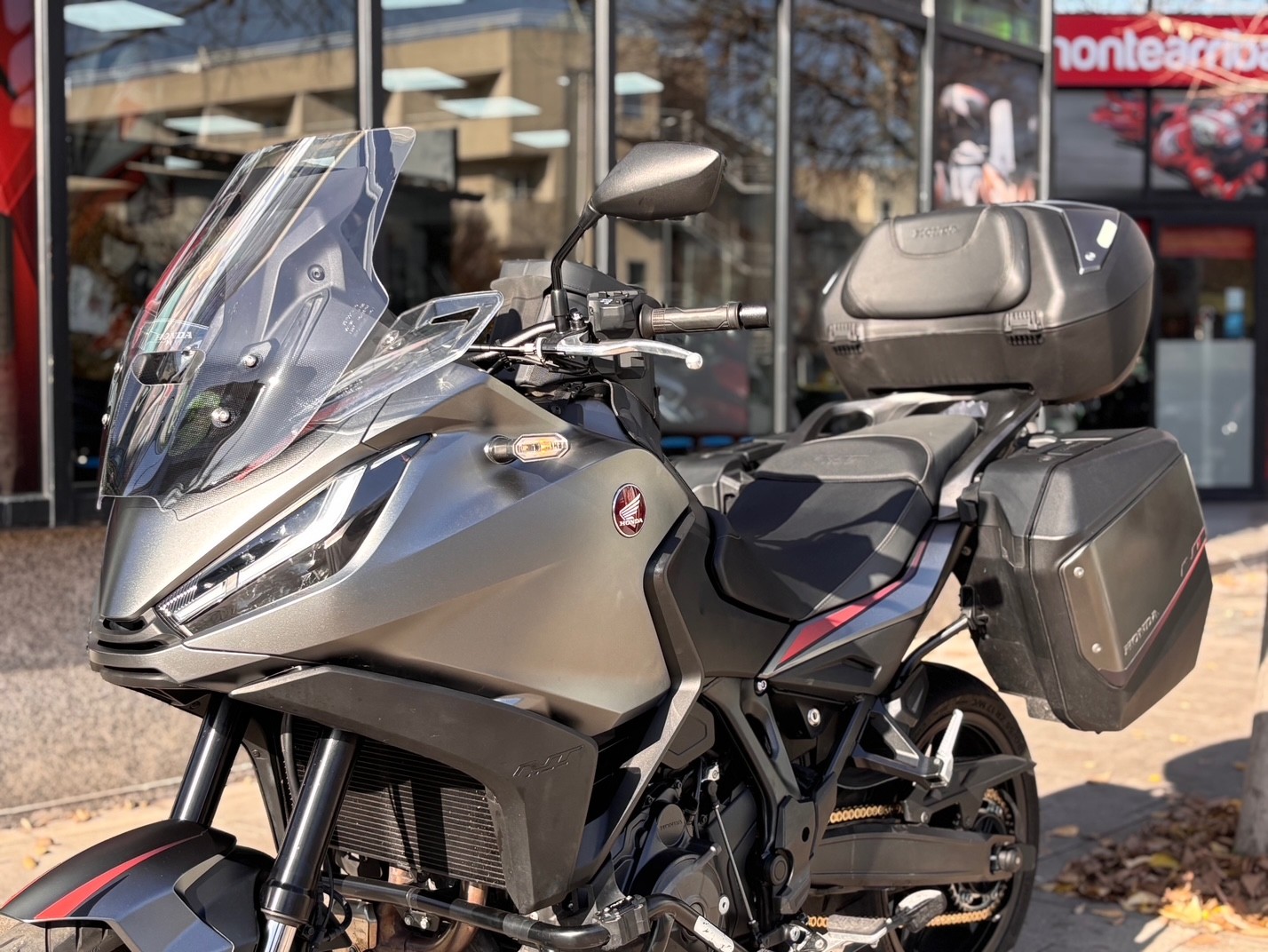 HONDA NT 1100 AÑO 2022 CON 27.650 KM.