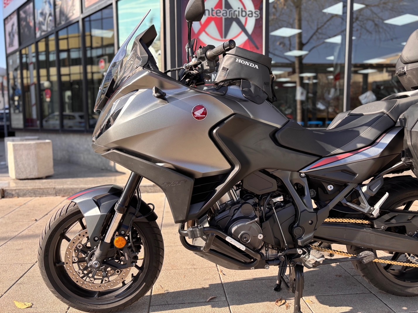 HONDA NT 1100 AÑO 2022 CON 27.650 KM.