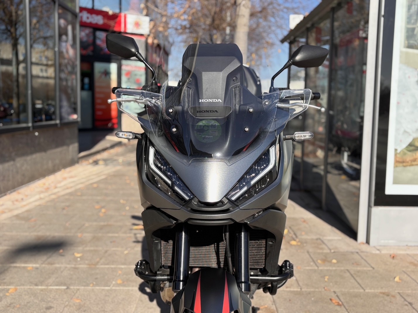 HONDA NT 1100 AÑO 2022 CON 27.650 KM.