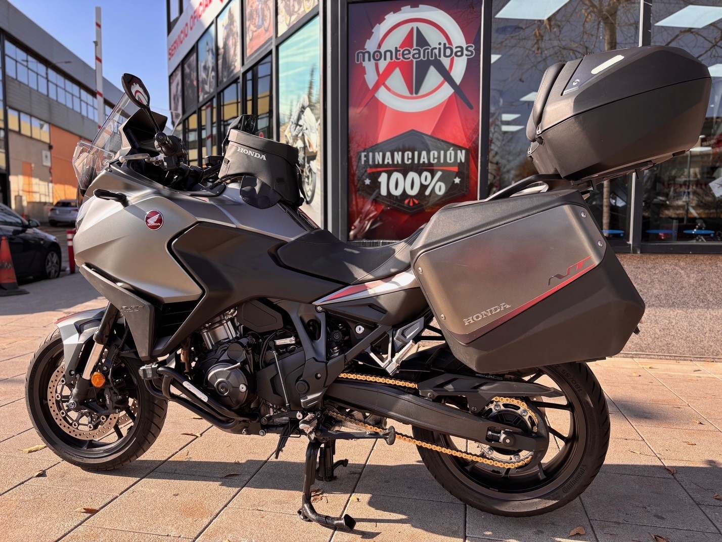 HONDA NT 1100 AÑO 2022 CON 27.650 KM.