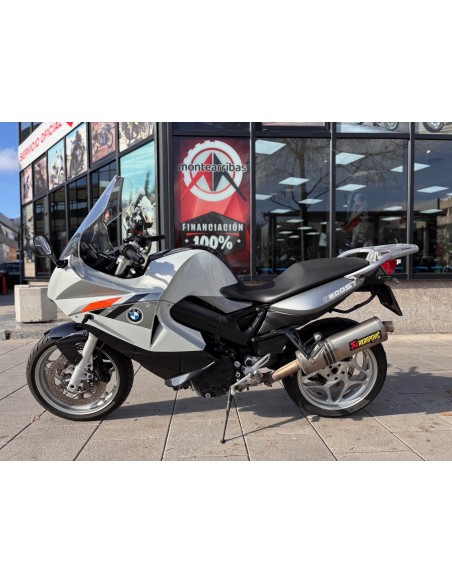 BMW F 800 ST AÑO 2011 CON 54.470 KM.