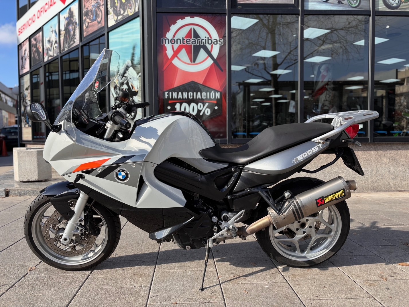 BMW F 800 ST AÑO 2011 CON 54.470 KM.