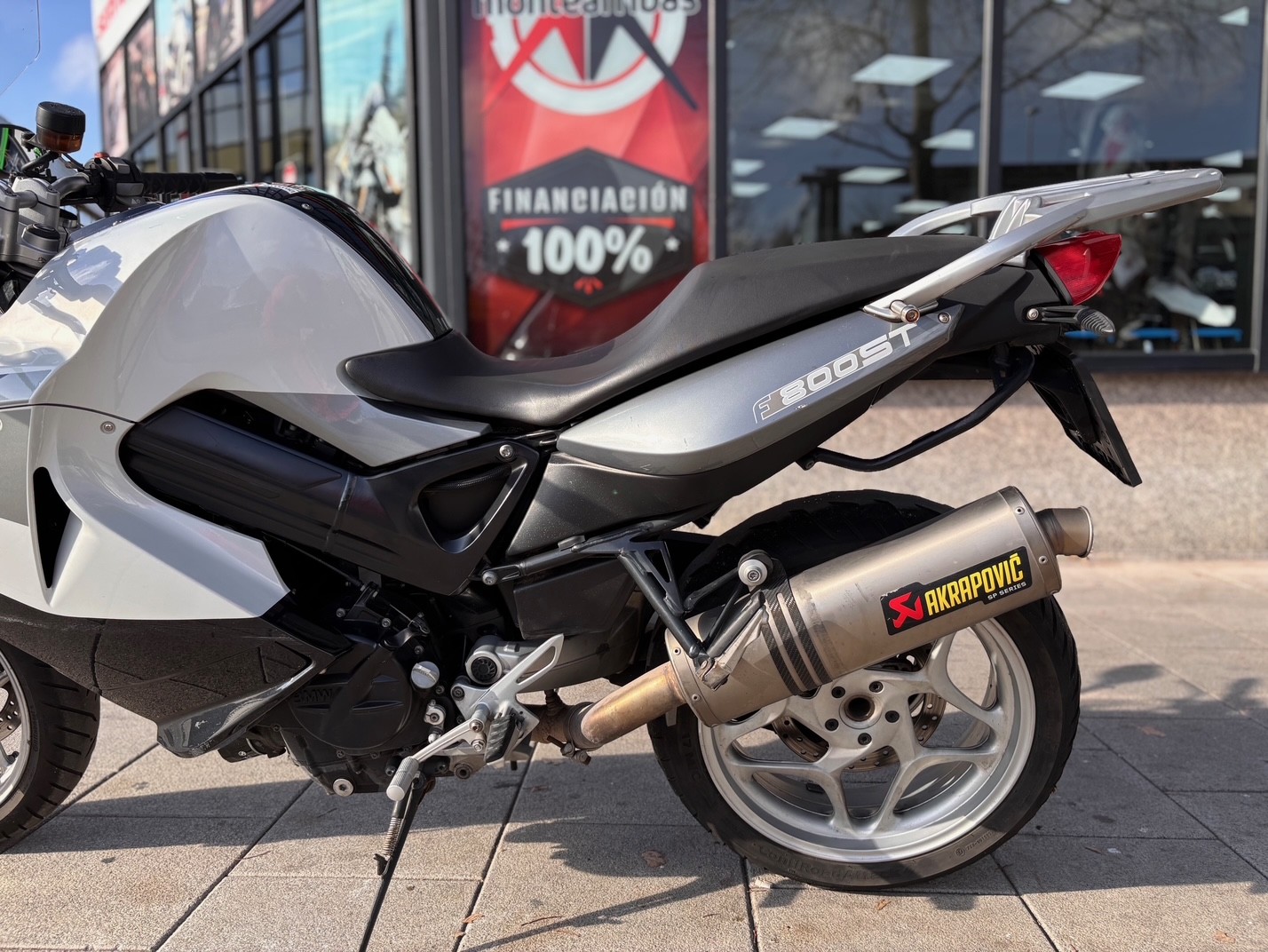 BMW F 800 ST AÑO 2011 CON 54.470 KM.