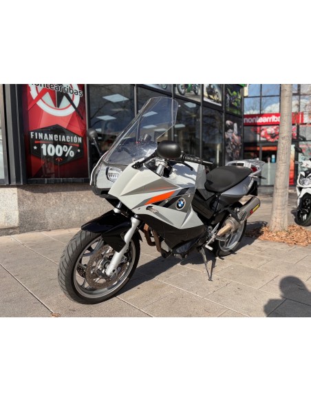 BMW F 800 ST AÑO 2011 CON 54.470 KM.