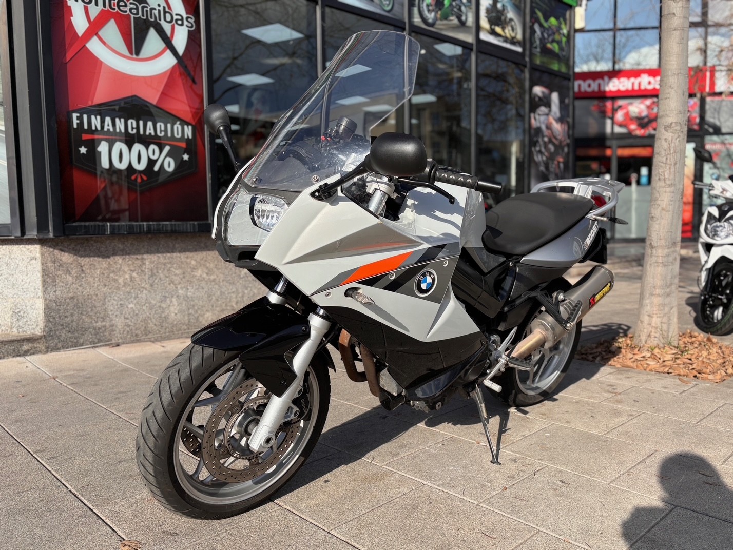 BMW F 800 ST AÑO 2011 CON 54.470 KM.