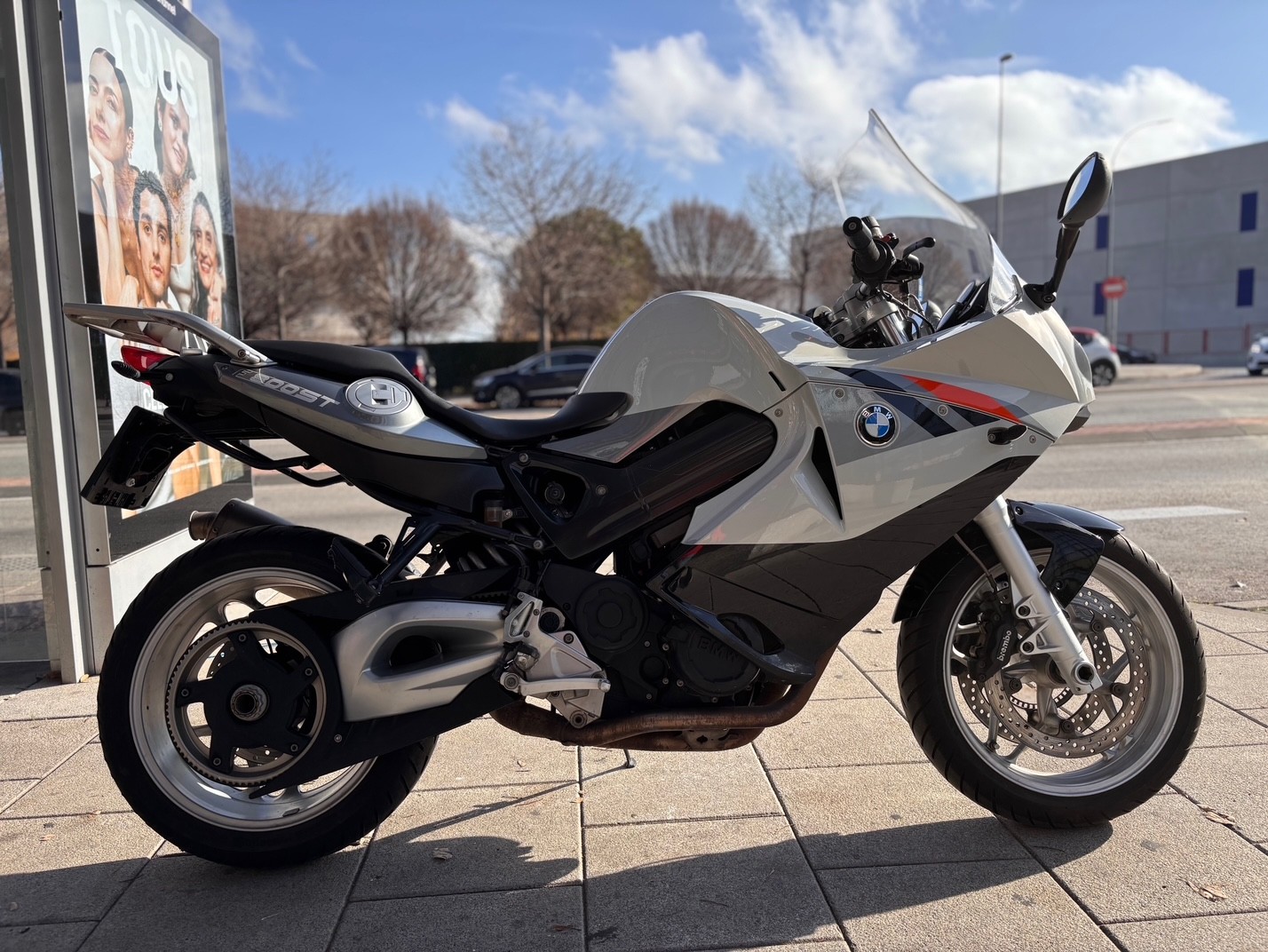 BMW F 800 ST AÑO 2011 CON 54.470 KM.