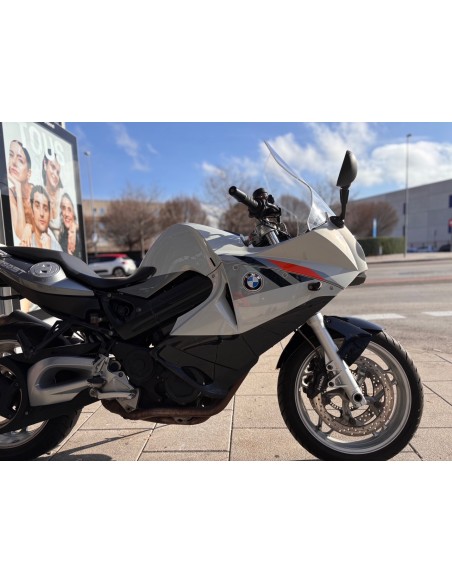 BMW F 800 ST AÑO 2011 CON 54.470 KM.