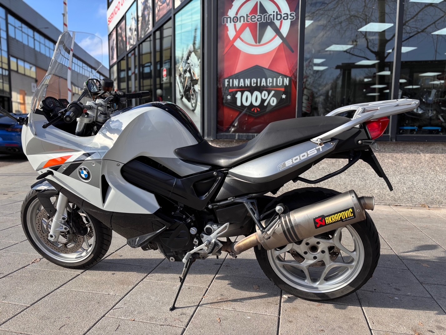 BMW F 800 ST AÑO 2011 CON 54.470 KM.