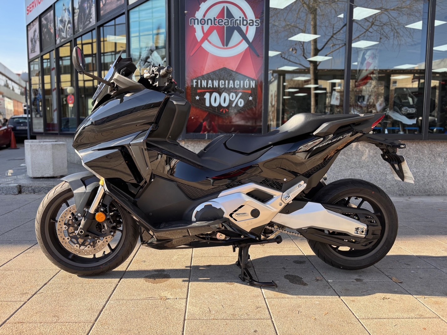 HONDA FORZA 750 AÑO 2022 CON 11.634 KM.