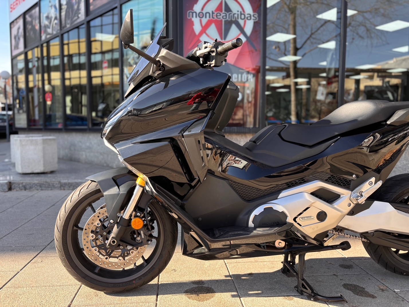 HONDA FORZA 750 AÑO 2022 CON 11.634 KM.