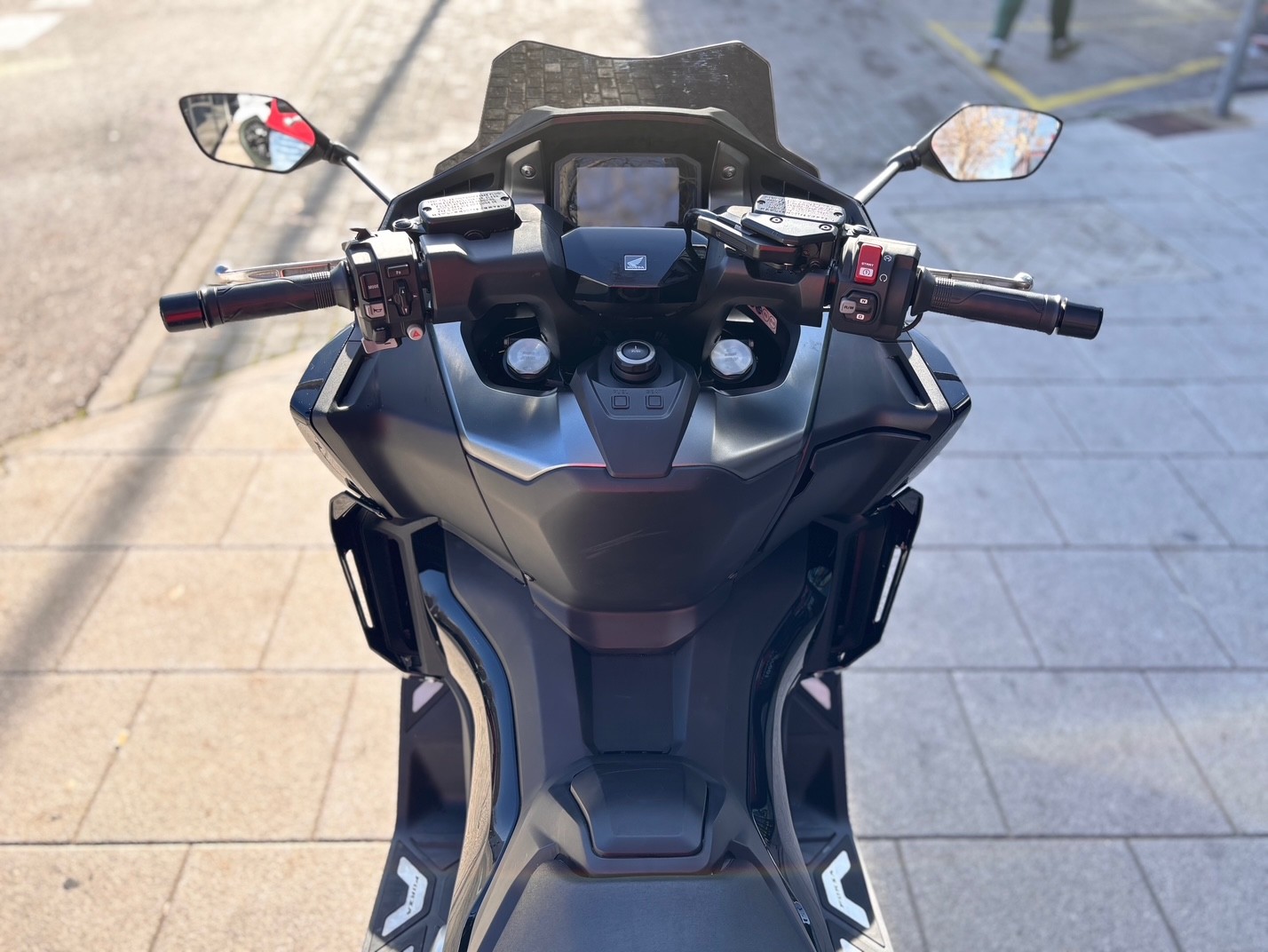 HONDA FORZA 750 AÑO 2022 CON 11.634 KM.