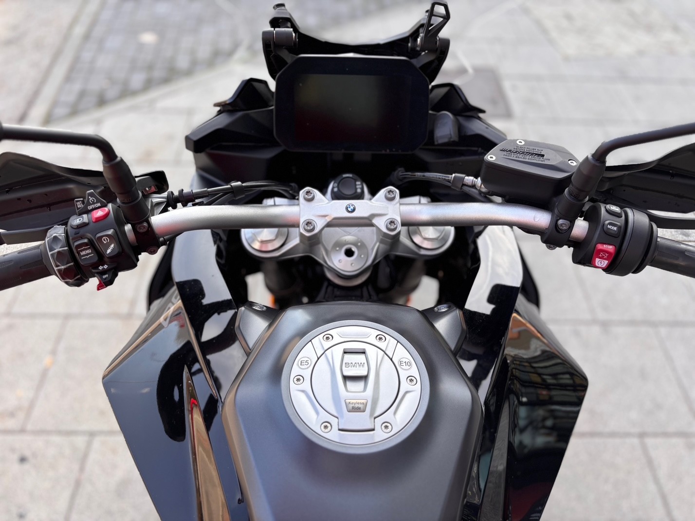 BMW F 900 XR AÑO 2023 CON 14.973 KM.