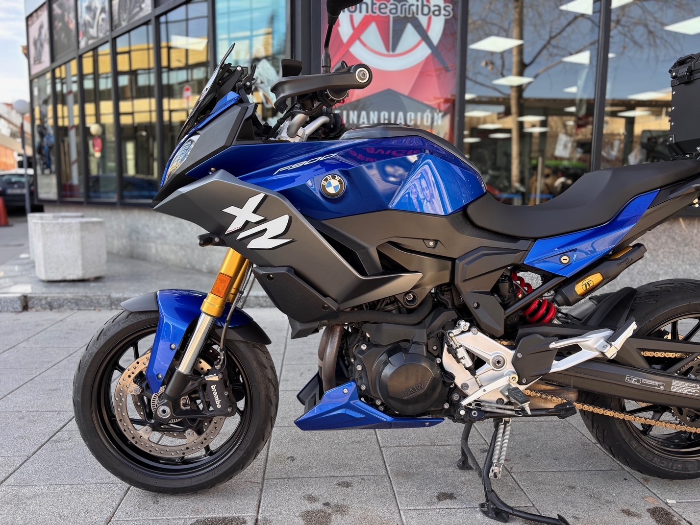 BMW F 900 XR AÑO 2022 CON 16.095 KM.