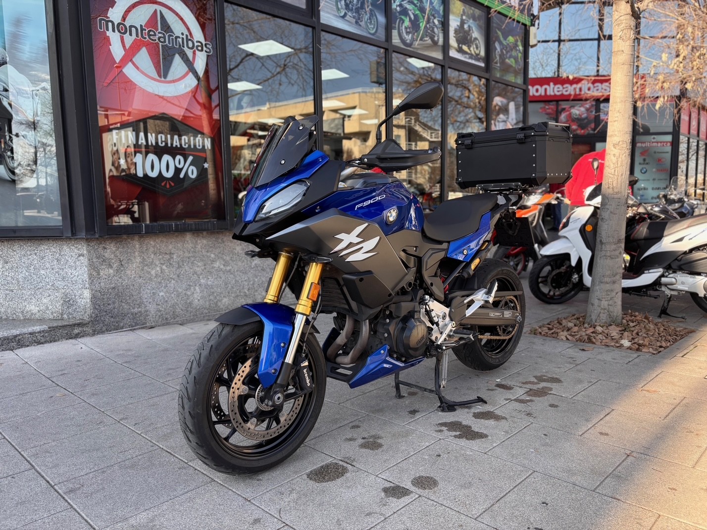 BMW F 900 XR AÑO 2022 CON 16.095 KM.