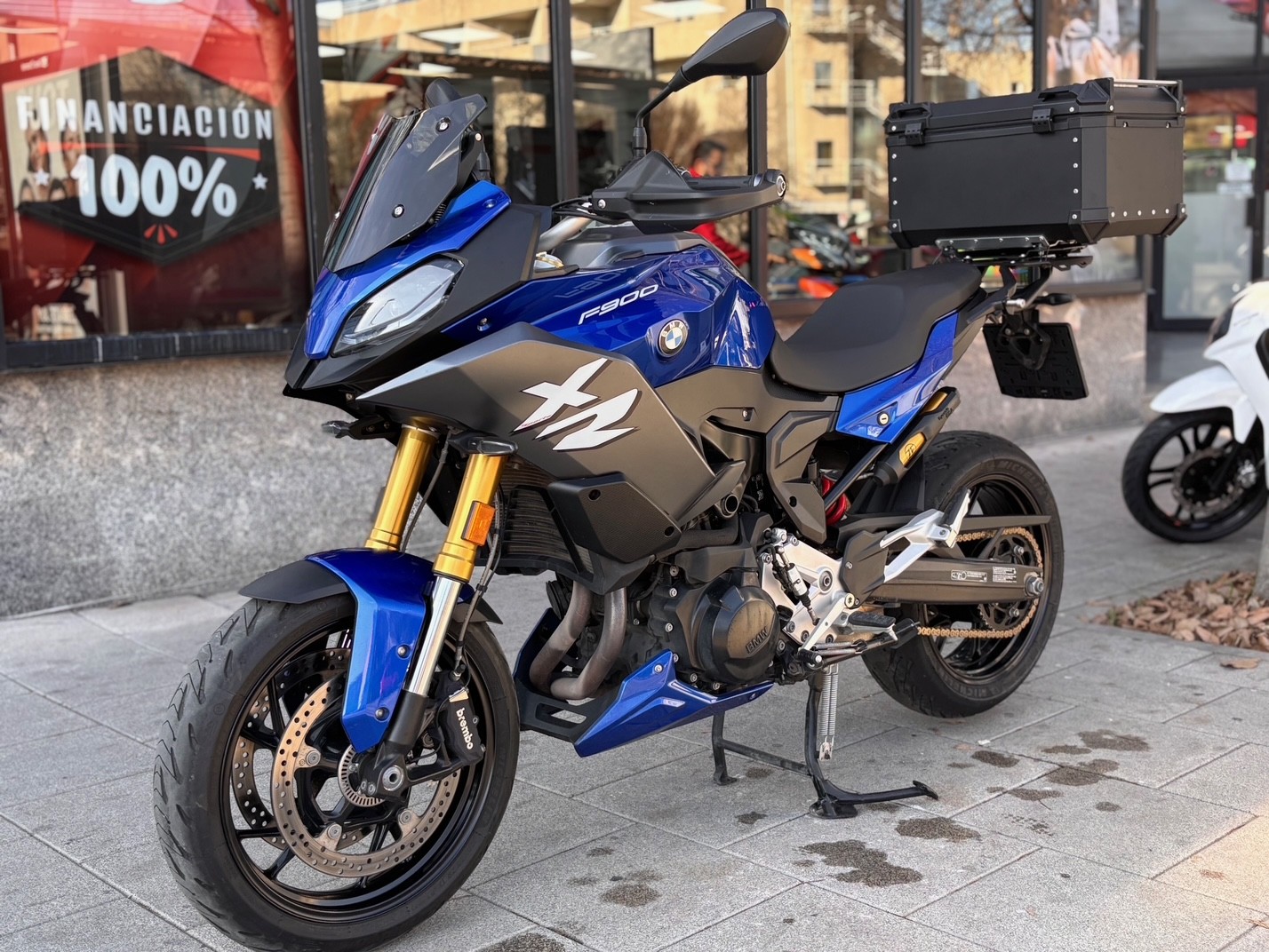 BMW F 900 XR AÑO 2022 CON 16.095 KM.