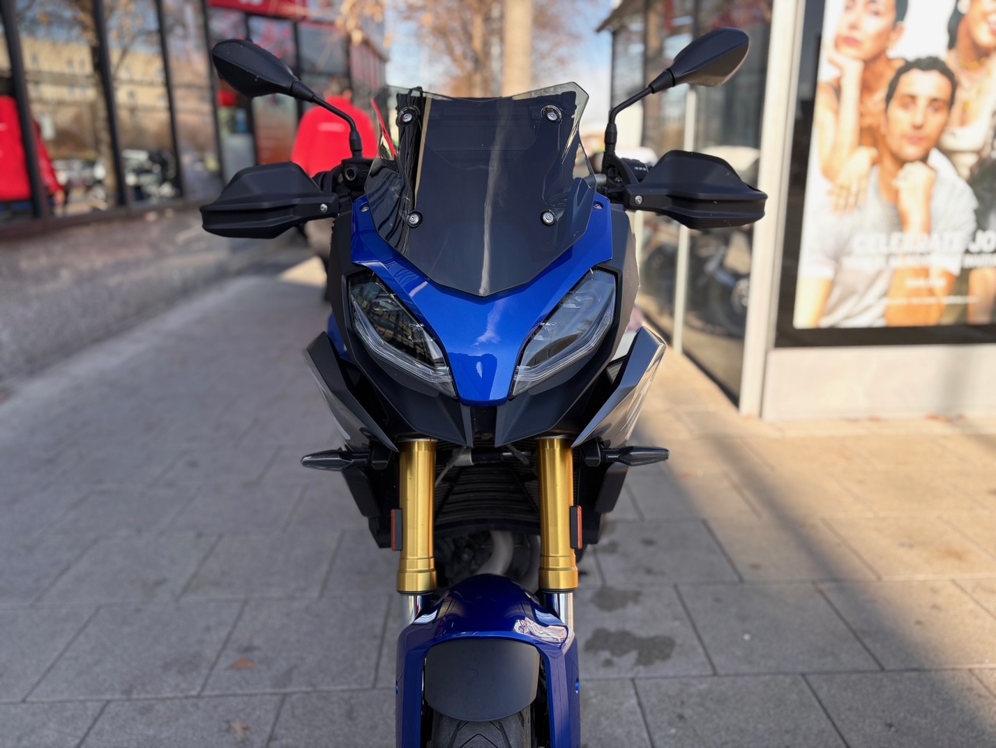 BMW F 900 XR AÑO 2022 CON 16.095 KM.